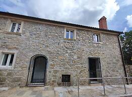 Villa Galant Brgudac - Private Oasis With Pool