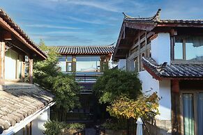 Yulong Sadhu Inn
