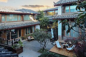 Yulong Sadhu Inn