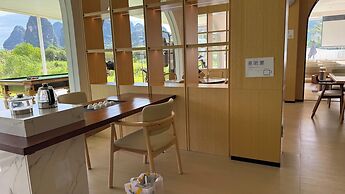 Mountain Search Snow View Hotel