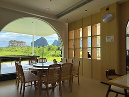 Mountain Search Snow View Hotel