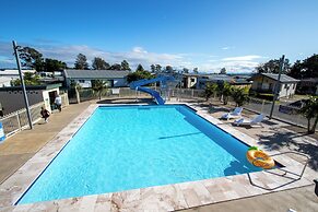 Heatherbrae Holiday Village