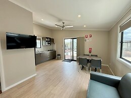 Heatherbrae Holiday Village