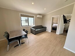 Heatherbrae Holiday Village