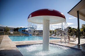 Heatherbrae Holiday Village