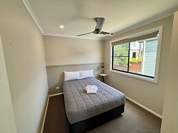 Heatherbrae Holiday Village