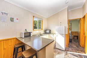 Heatherbrae Holiday Village