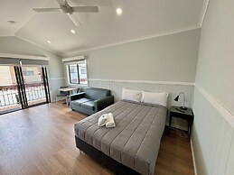 Heatherbrae Holiday Village