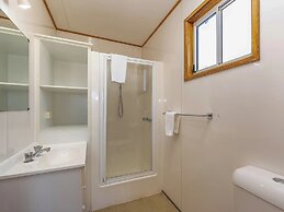 Heatherbrae Holiday Village