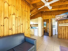 Heatherbrae Holiday Village