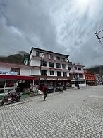 Hotel Kuber Palace Badrinath