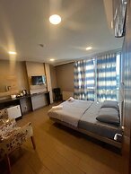 Joi Suite Hotel