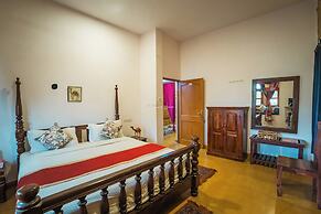 Hotel Desert Moon