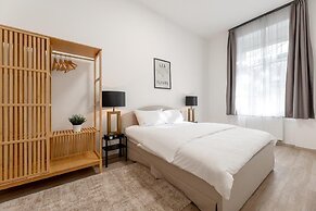 Magnolia Apartment Hotel