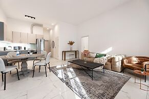 Magnolia Apartment Hotel