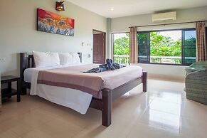 150 m From a Paradise Beach 3 Bedrooms Pool