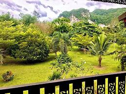Villa Paraiso Traditional Thai