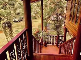 Villa Paraiso Traditional Thai