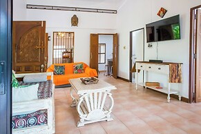 Villa With Private Pool and Mountain Views