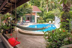 Villa With Private Pool and Mountain Views