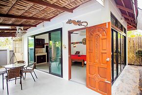 Villa With Private Pool and Mountain Views