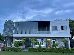 Green Hills Farm & Resorts