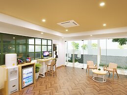 Bloom Hotel - Kakinada