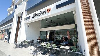 Riverside Life Residences