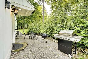 Pet-friendly Cottage, 2 Mi to Saugatuck Falls