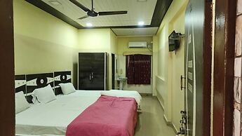 Ghansar Lodge maharastra AC Room