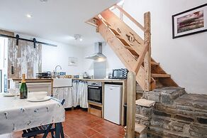 Soap Barn - 1 Bedroom Cottage - Manorbier