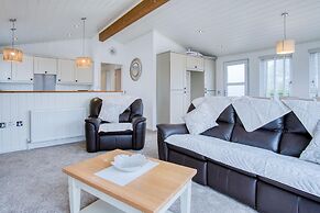 Swallow Lodge - 3 Bedroom Lodge - Wisemans Bridge