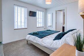 Swallow Lodge - 3 Bedroom Lodge - Wisemans Bridge