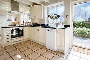 Fern Cottage - 2 Bedroom Cottage - St Florence
