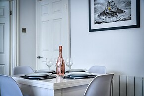 Bay View - 2 Bedroom Apartment - Tenby