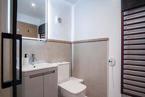 Flat 2 - 1 Bedroom Apartment - Tenby