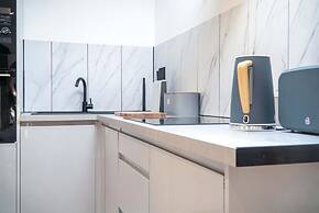 Flat 2 - 1 Bedroom Apartment - Tenby