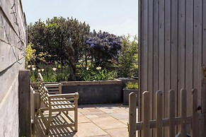 Bespoke Retreat for 4 in West Wittering
