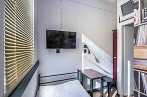 VOLA Hostel