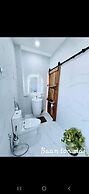 2 Bedrooms 400 m From the Beach