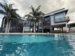 All In Hotel Club