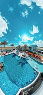 All In Hotel Club