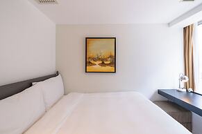 Tyms 3BR 2BA Apt Xujiahui Center