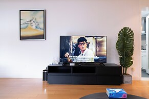 Tyms 3BR 2BA Apt Xujiahui Center