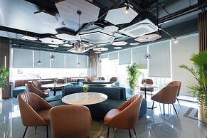 Bcons City Hotel