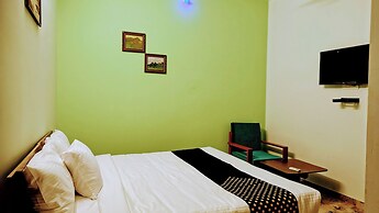 Naadi Grand Inn