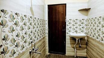 Naadi Grand Inn