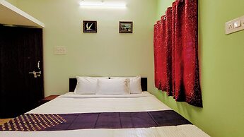 Naadi Grand Inn