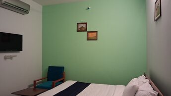 Naadi Grand Inn