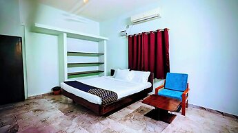 Naadi Grand Inn